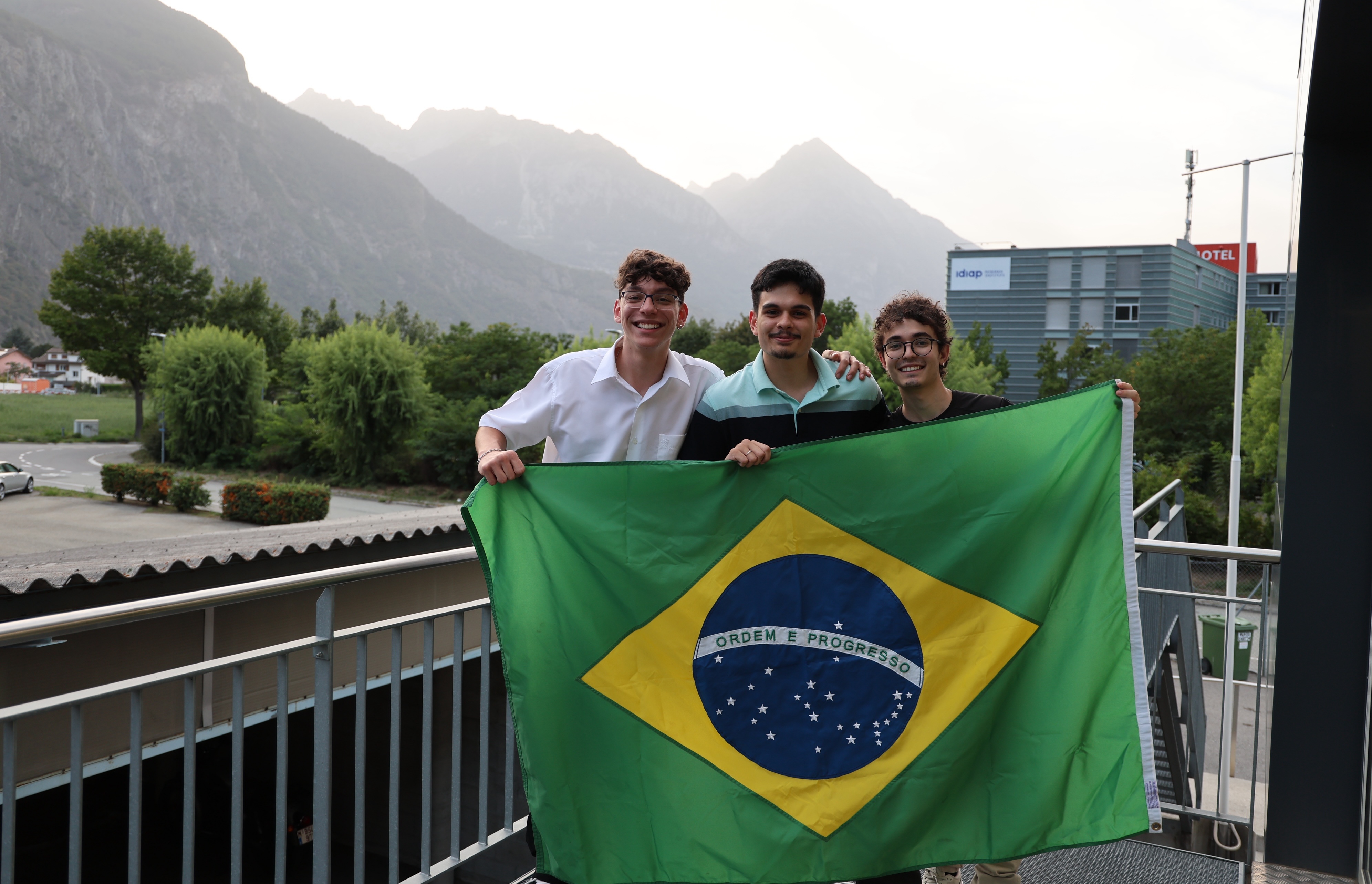 Estudantes do Apple Academy do Instituto ELDORADO participam do Idiap Create Challenge, na Suíça